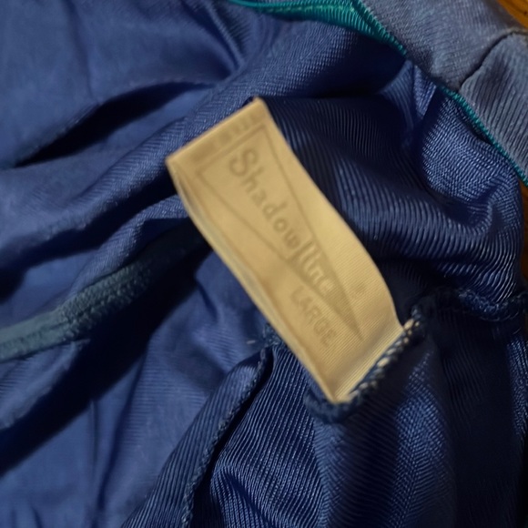 Beautiful vintage Shadowline gown - Picture 2 of 6